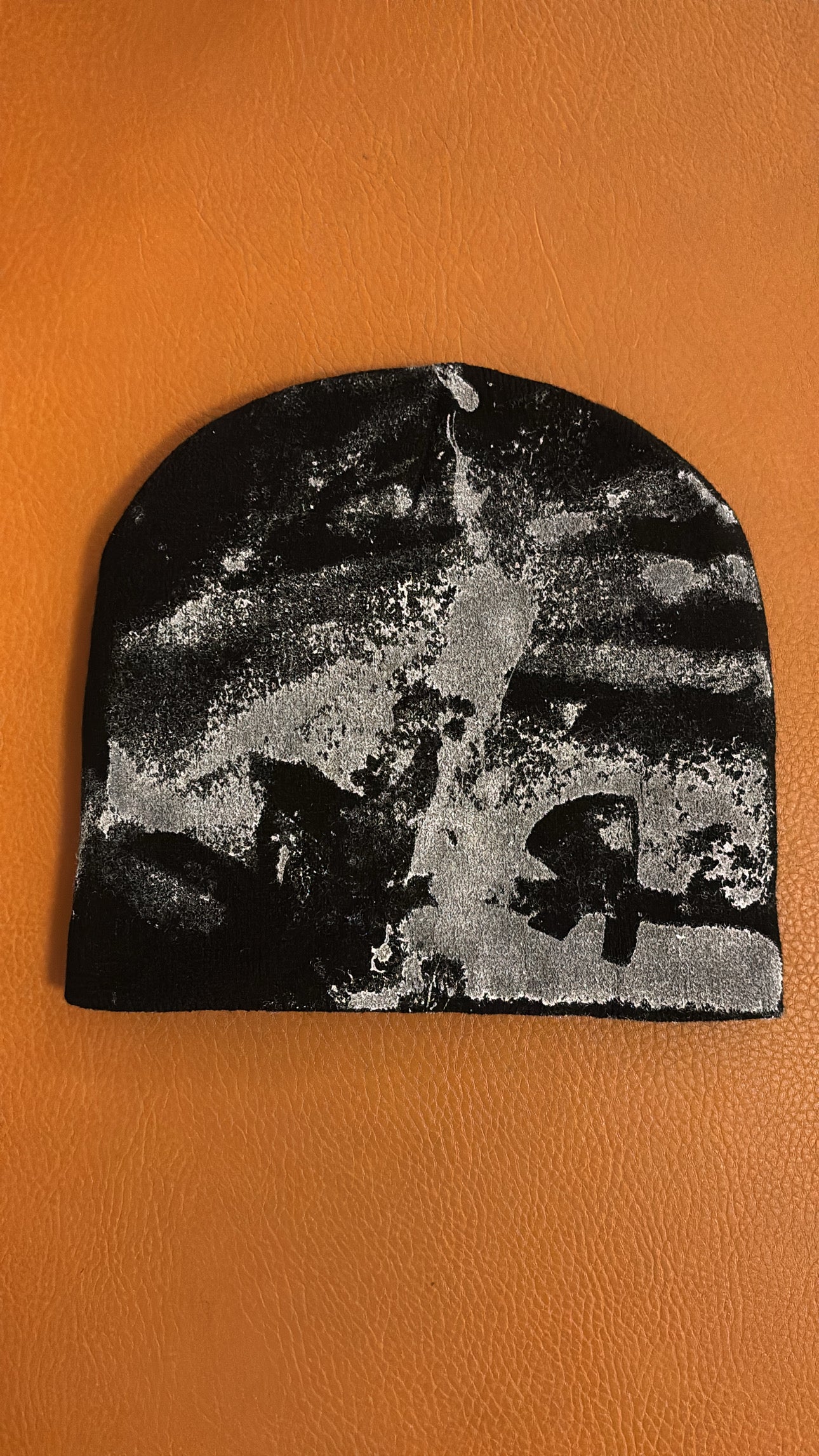 Wrecked húfa( Wrecked logo, paint set)